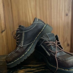 Dr. Martens vintage brown shoes size UK 6 (US 8)
